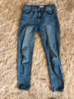 Zara Jeans 146, 13-14 Jahre Slim Frankfurt am Main - Nordend Vorschau