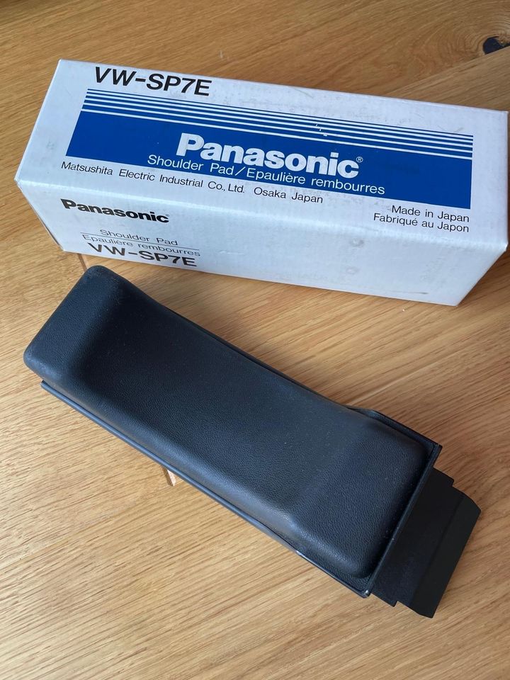 Panasonic NV MS 1 S-VHS Kamera Camcorder 90er Retro Kamera Set in Karlsruhe