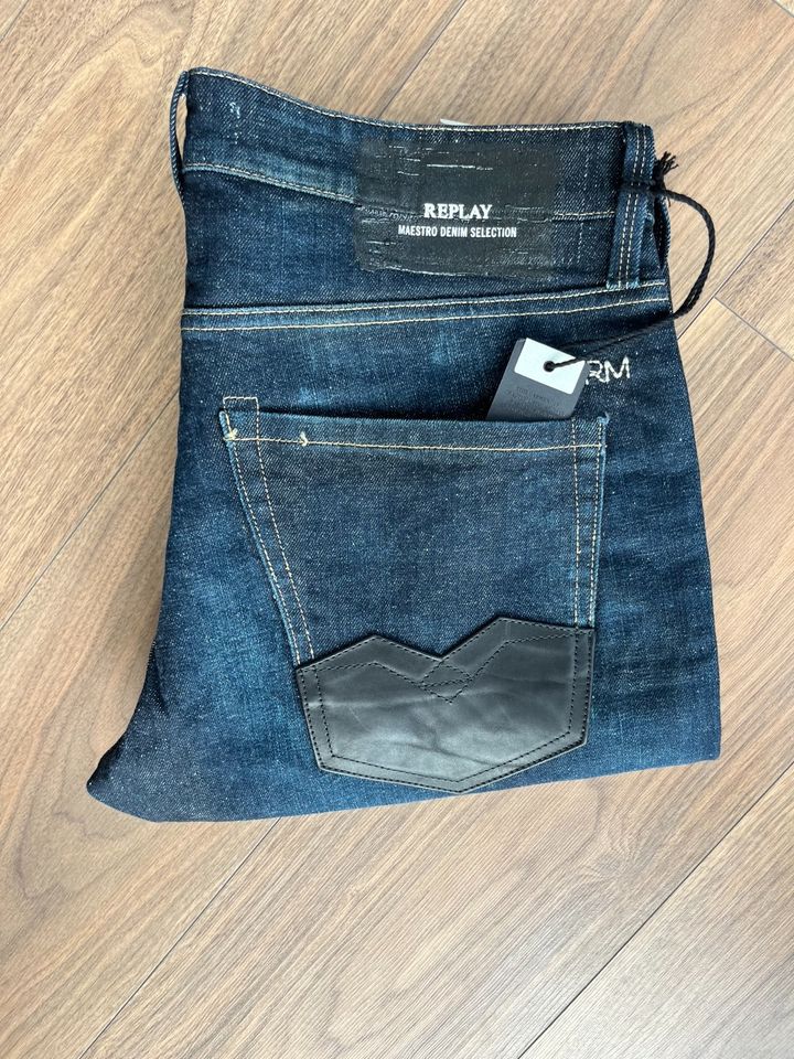 Replay Size Jeans 33/34 in Hamburg