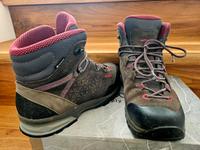 Damen Wanderschuh Lowa Taurus GTX  Beere berry Anthrazit trekking Sachsen-Anhalt - Harzgerode Vorschau