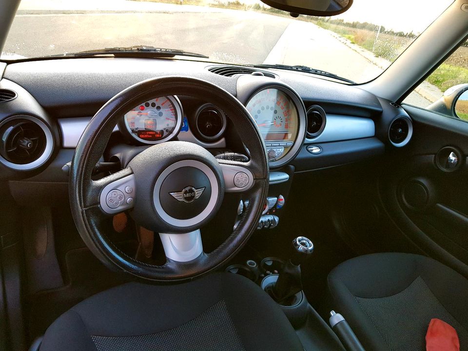 MINI Cooper 120ps Xenon Panorama Sitzheizung Tempomat in Mansfeld