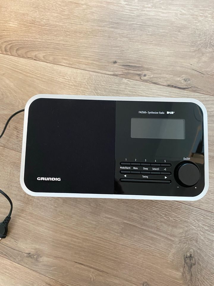 Digital Radio Grundig TR 2200 DAB+ in Enger