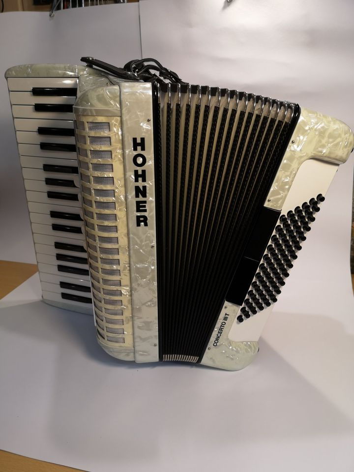 HOHNER CONCERTO III T - Akkordion in Leingarten