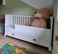 Kidsmill Shakery Babybett Kinderbett 70x140 mit 2 Schubladen Nordrhein-Westfalen - Haltern am See Vorschau
