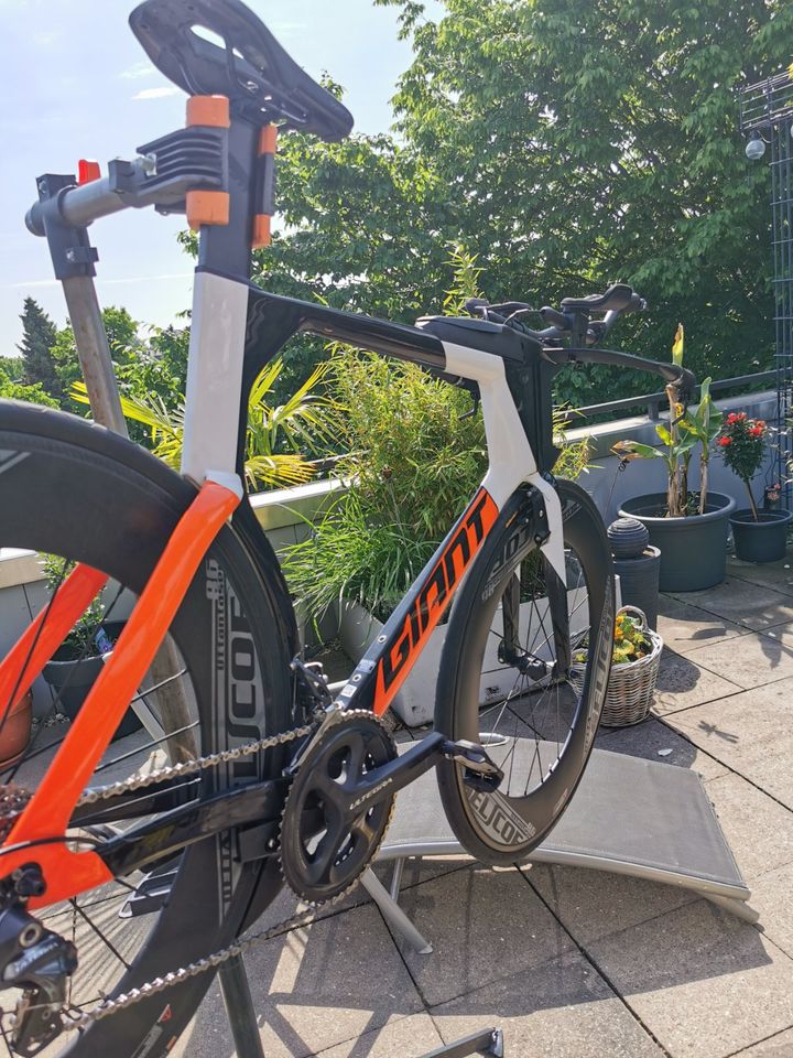 Giant Trinity Advanced Pro 2 L Triathlon Ultegra Zipp Zeitfahrrad in Mönchengladbach