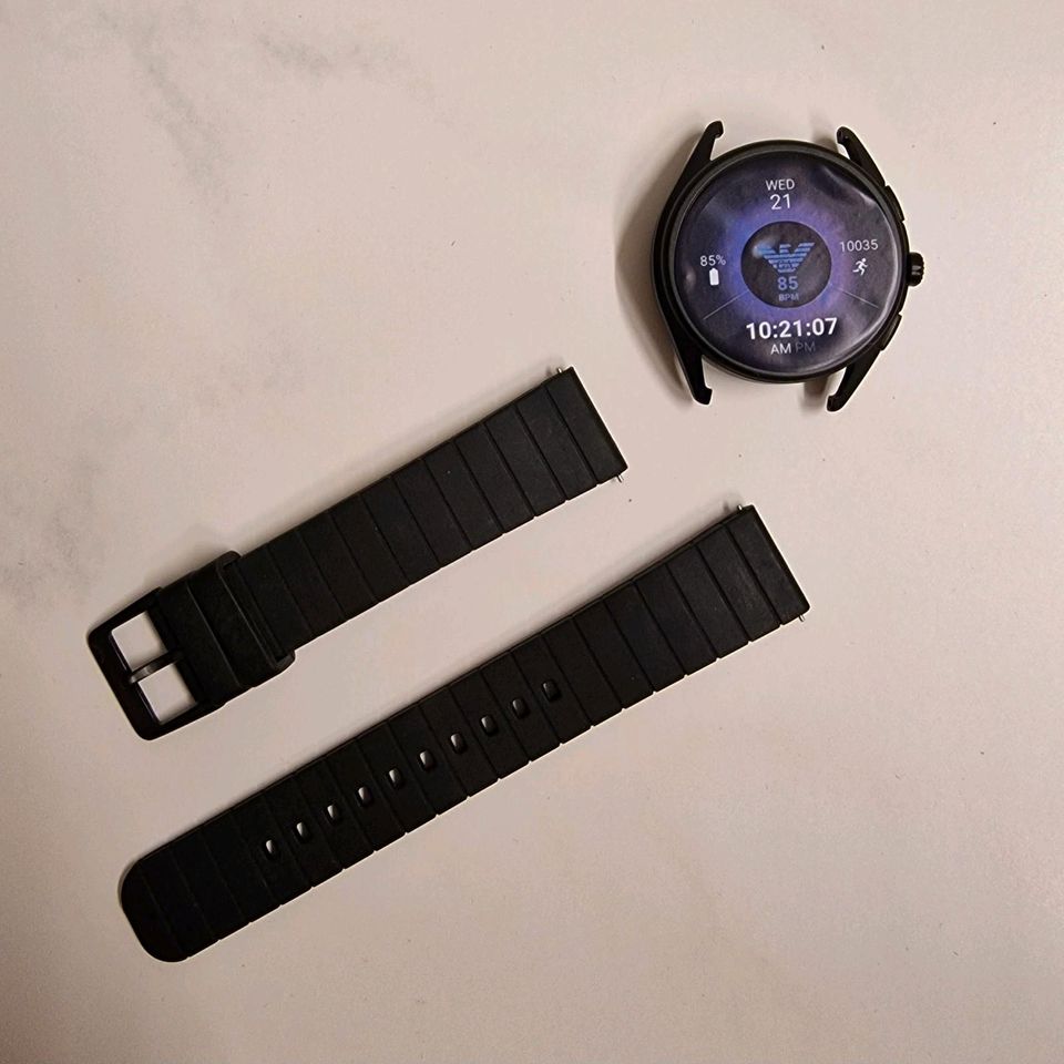 Emporio Armani Connected Smartwatch Gen 2 Schwarz DW7E1 OVP Top in  Niedersachsen - Rinteln | eBay Kleinanzeigen ist jetzt Kleinanzeigen