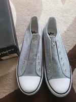 Sneaker von Victory Größe 42  ---Neu--- Bayern - Treuchtlingen Vorschau