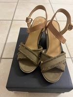 Tommy Hilfiger Schuhe Keilsandaletten in der Größe 40 Nordrhein-Westfalen - Gladbeck Vorschau