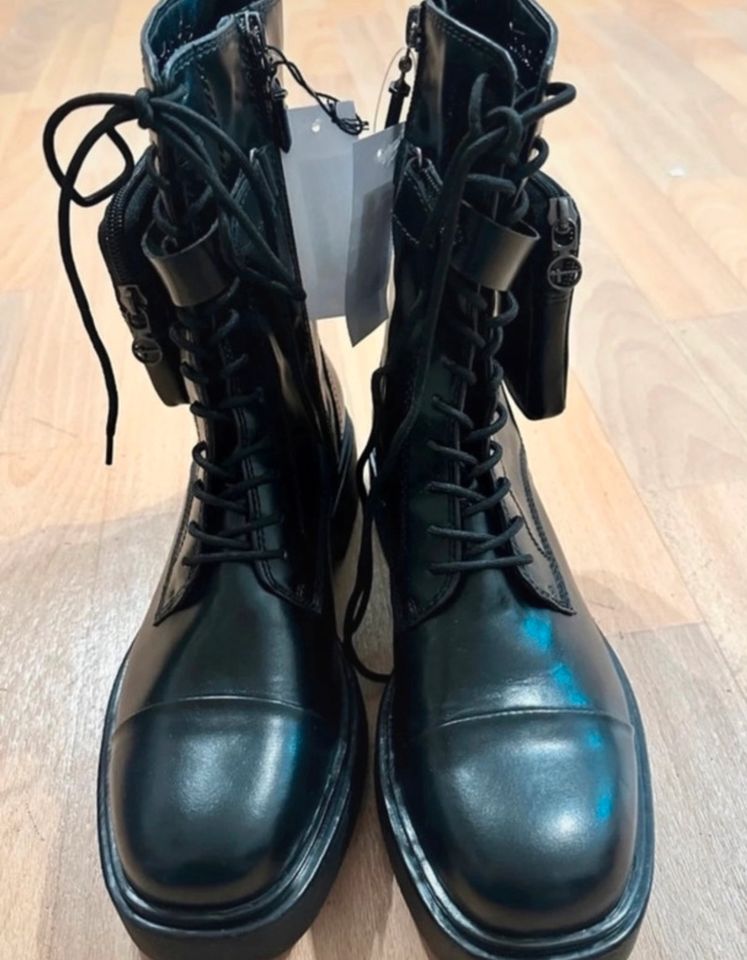 Tamaris Damenstiefel mit Tasche Boots, schwarz, Größe 41 NEU in Nürnberg (Mittelfr)