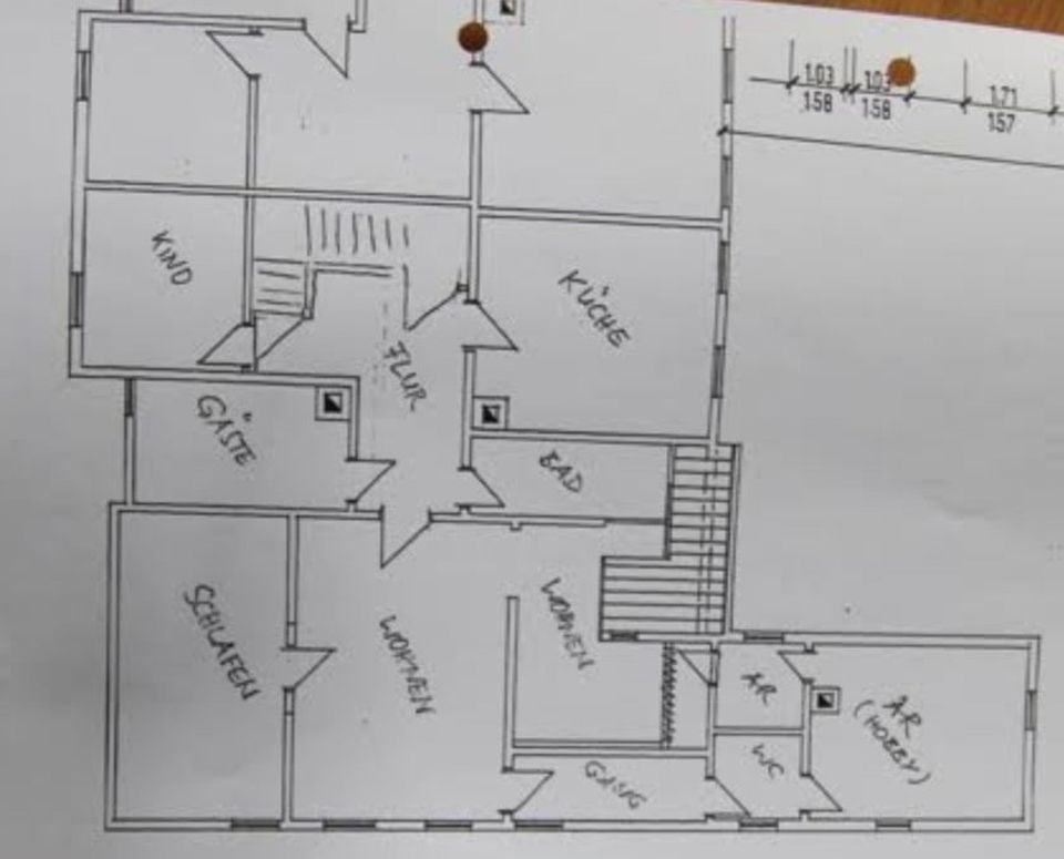 Historisches Zweifamilienhaus zum Fertigstellen in perfekter Lage in Nesse-Apfelstädt