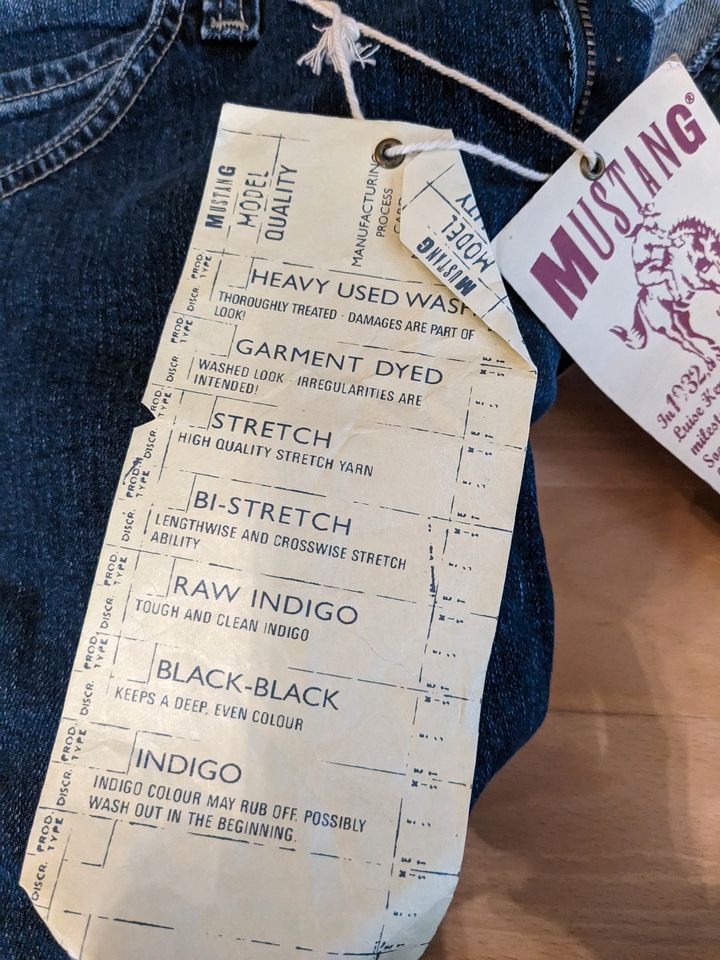 Mustang Herren Jeans TRAMPER NEU, gekürzt, stretchig, Gr. W32 in Nürnberg (Mittelfr)