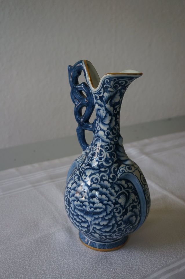 Karaffe Vase, Blaue und Weiße Porzellan hand painted / NEU in Adorf-Vogtland