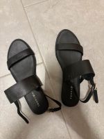 Tommy Hilfiger Sandalen Gr.37 Hessen - Lampertheim Vorschau