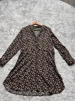 Kleid im Blumen Muster Niedersachsen - Burgwedel Vorschau