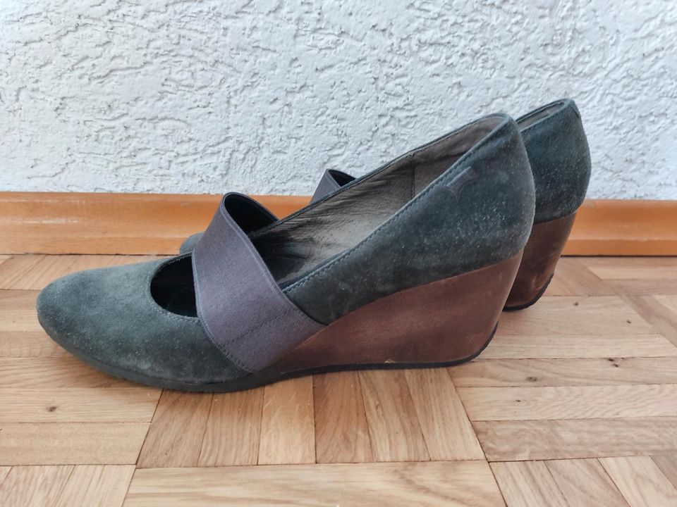 Camper Sandalen Keilabsatz Wildleder Holz Pumps 38 in Haslach im Kinzigtal