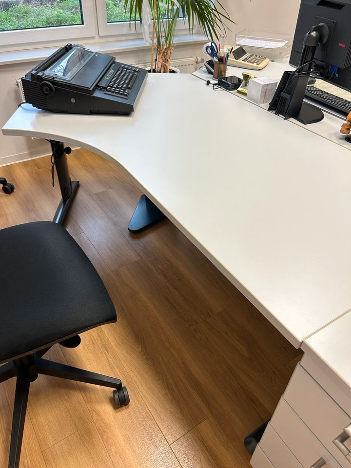Büro-Möbel hochwertig in Bielefeld