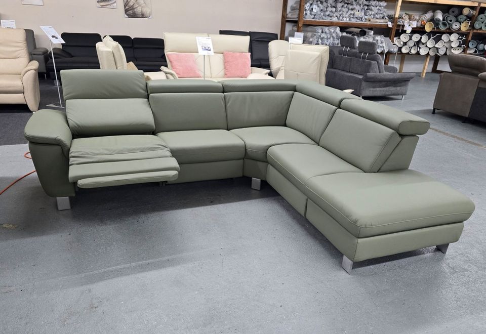 Ledersofa Lava von Polsteria mit elektrischer Relaxfunktion | 0% Finanzierung | Wohnlandschaft in L-Form in Echtleder | Couchlet Frankfurt in Frankfurt am Main