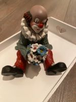 Dekofigur Deko Gilde Clown mit Blumenstrauß Blumenfreund Sitzend Nordrhein-Westfalen - Kerpen Vorschau