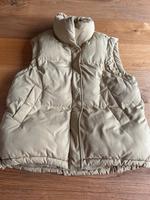 Weste von Bershka beige Thüringen - Wasungen Vorschau