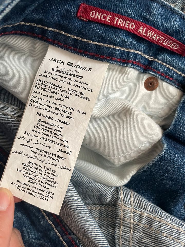 Jeans von Jack & Jones, Modell Clark, 31/34 in Köln