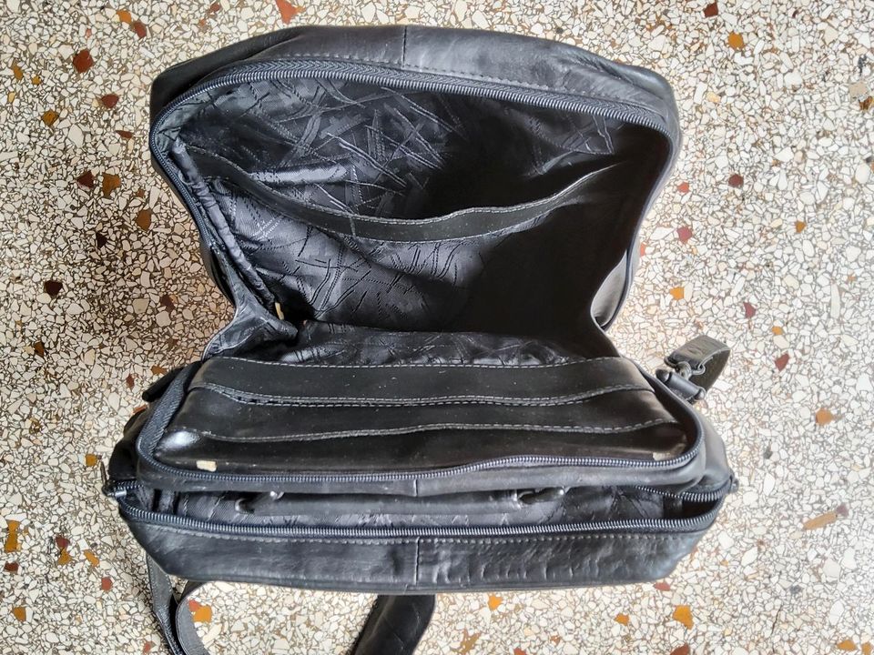 Ledertasche, Fototasche, mit vielen Fächern, schwarz in Bamberg