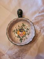 Suppentasse mit Blumenmuster, Stielpfanne Keramik, Handbemalt Bayern - Gemünden a. Main Vorschau