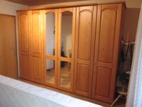 Schlafzimmer komplett Massivholz 1Schrank 1Bett 2Nachtkommoden Nordrhein-Westfalen - Lemgo Vorschau