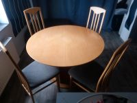 Tisch aus echtem Holz 110cm -155cm mit 4 Stühle Nordrhein-Westfalen - Mönchengladbach Vorschau