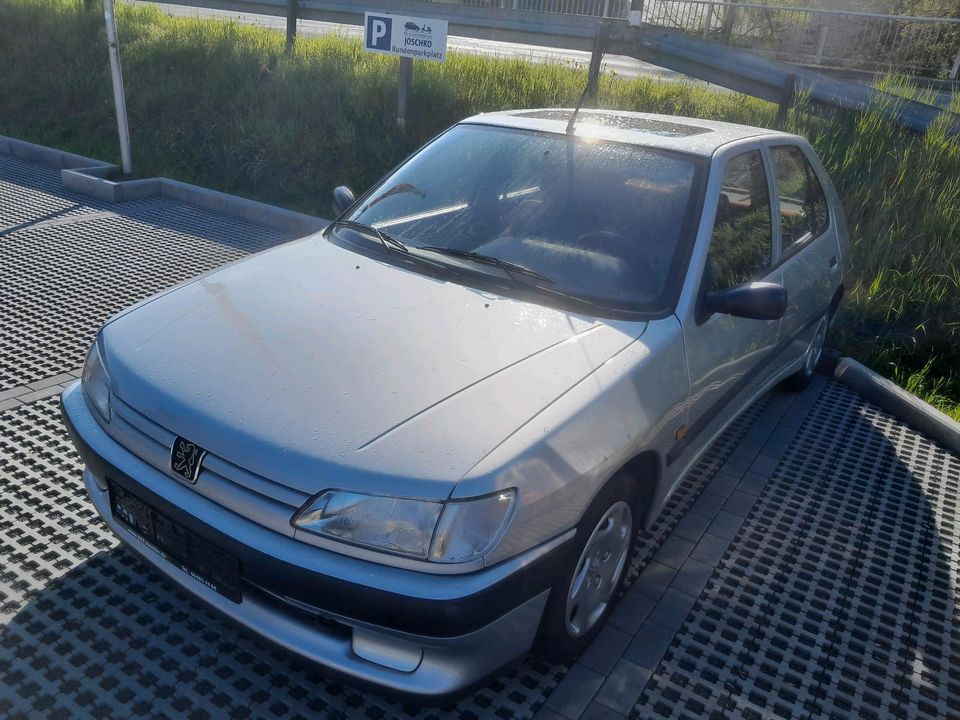 Peugeot 306 Open aus 1996 nur 38.665km im Original Top Zustand in Steffenberg