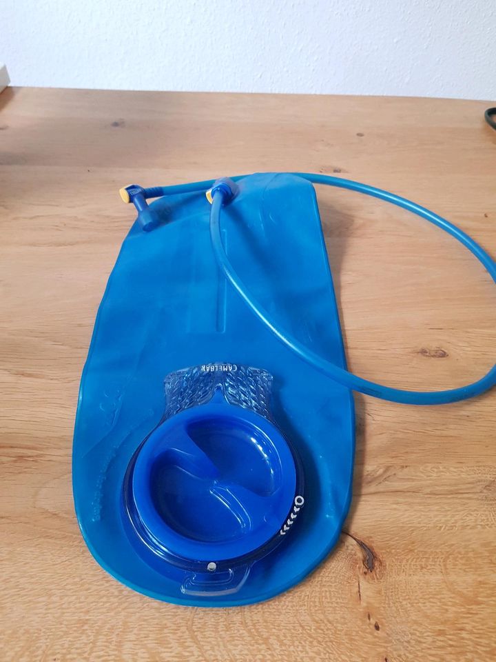 Camelbak 3L Trinkblase Wasserblase blau in Köln