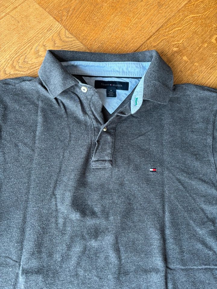 Poloshirt Polohemd grau Tommy Hilfiger Gr. M guter Zustand in Hattingen