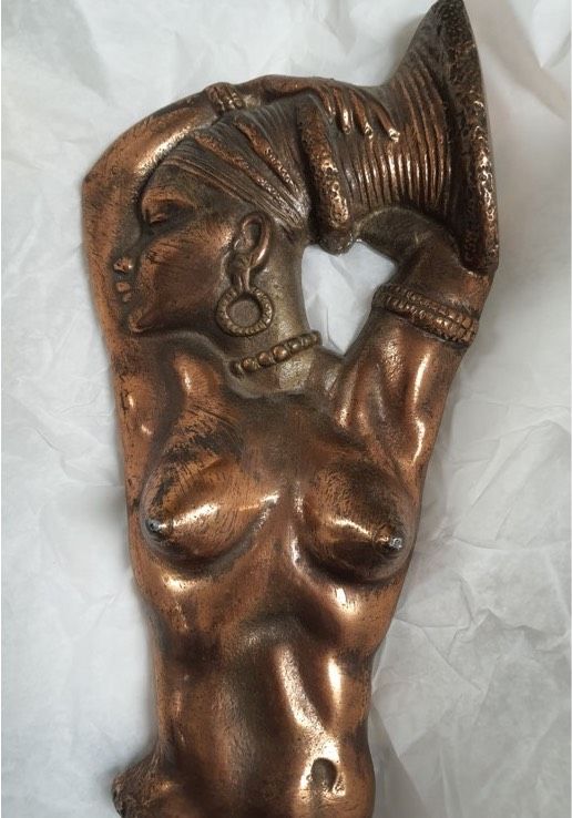 Antike Wandfigur Afrikanerin Bronze Metall in München