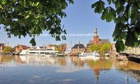 Altstadt: Wohnen mit Gewerbe- bzw. Ladenfläche plus Backstube  oder Werkstatt - Parkplatz im Hof Niedersachsen - Leer (Ostfriesland) Vorschau