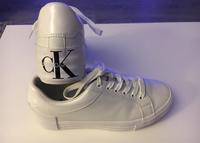 Calvin Klein Jeans Sneakers (echt) in weiß Bayern - Augsburg Vorschau