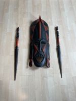 Holzschnitt Afrikanische Maske mit 2 Messern Deko 60 x 23 Hessen - Darmstadt Vorschau