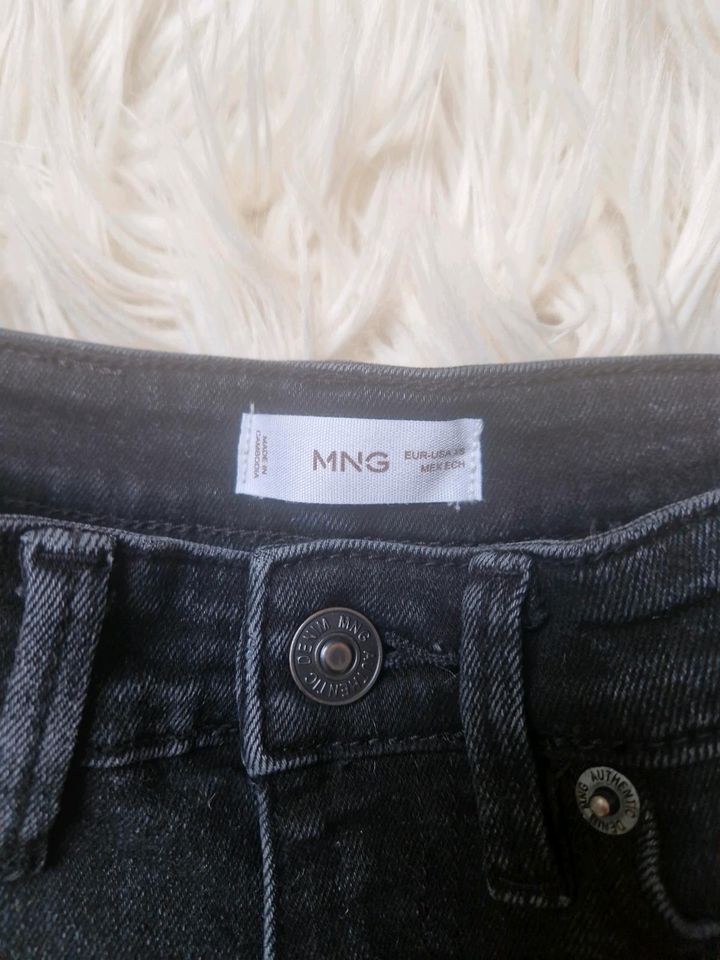 Mng mango jeans xs 34 flare schwarz top in Roth