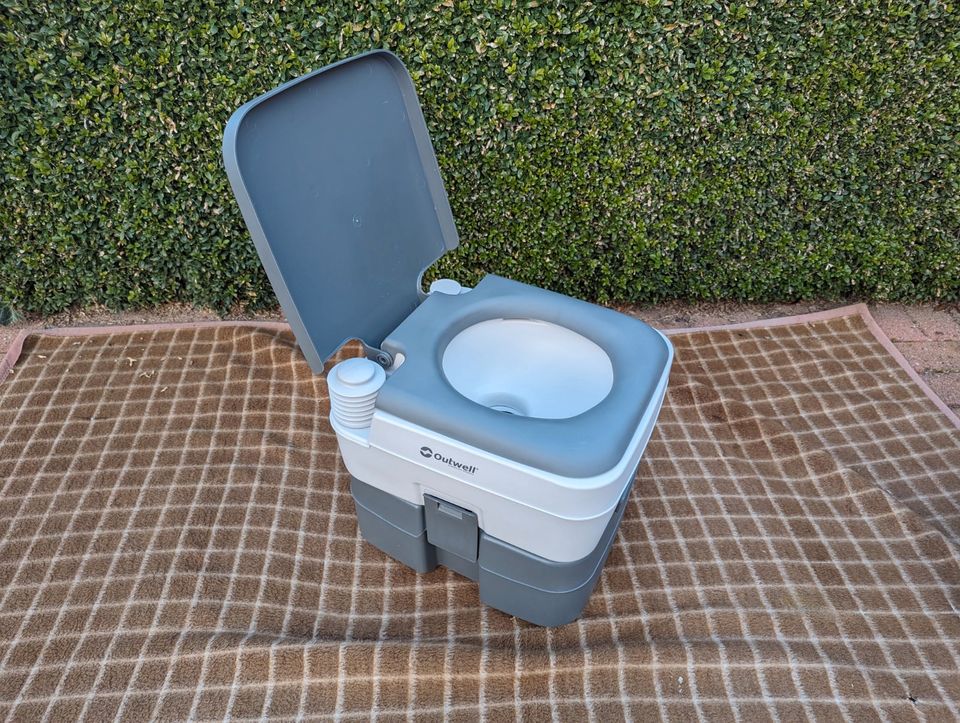 Outwell / Mobile Toilette / Neu / 20 Liter / Camping / Portable in Uslar