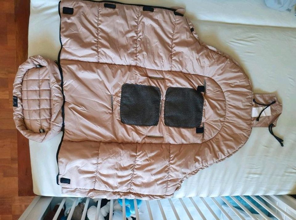 Fußsack Kaiser Fleece beige neuwertig in Aken