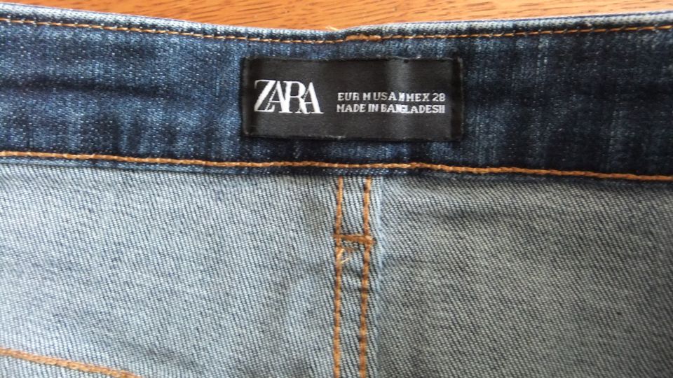 Neuwertig: Jeans-Rock von Zara in Gr. 28 in Frankfurt am Main
