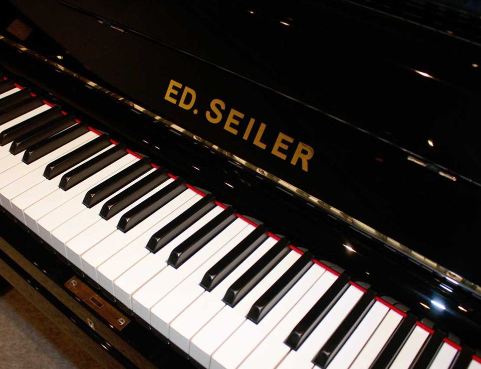 Klavier Seiler 125, schwarz poliert, Nr. 65816, 5 Jahre Garantie in Egestorf