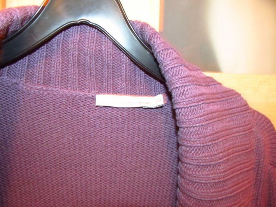 more& ore Cardigan XS 34 Neuwertig lila Strick Jacke Pullover in Büren