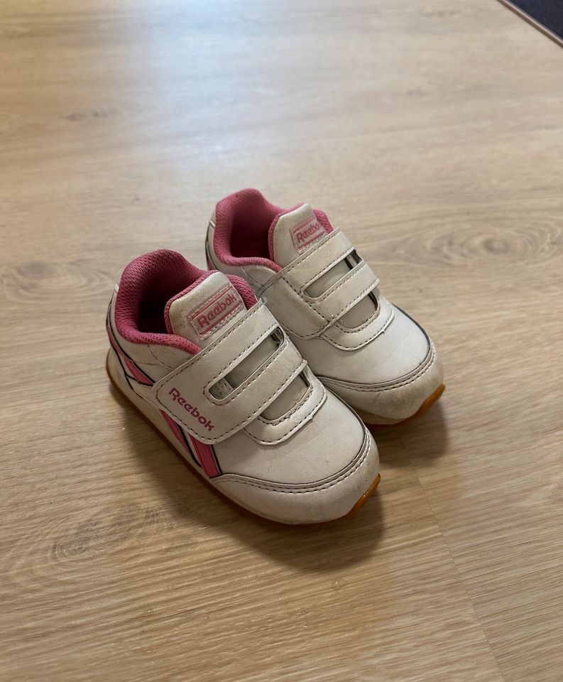 Reebok Turnschuhe Gr. 22 in Bubenreuth