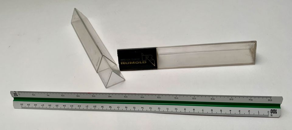 Dreikantlineal von RUMOLD 30,0 cm, weiß mit Köcher in Verl