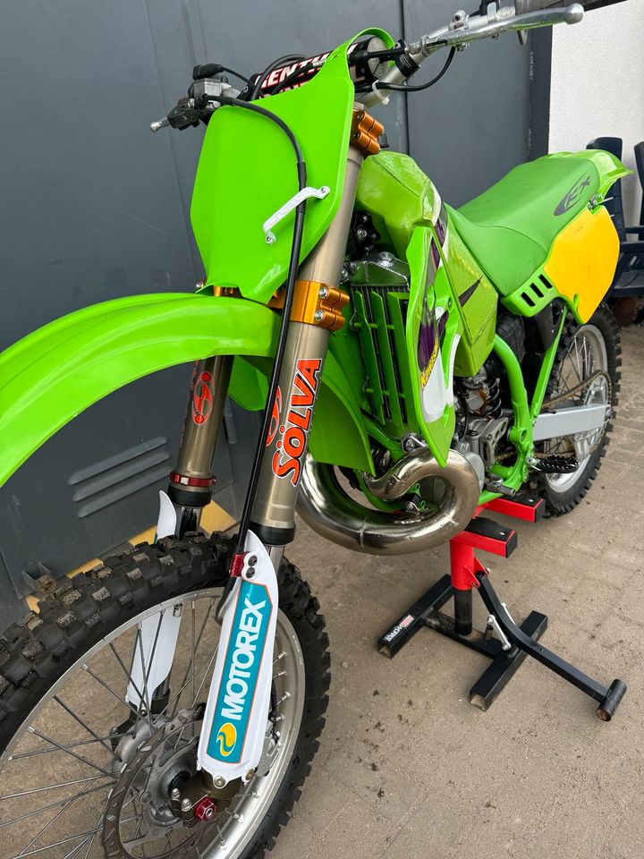 Kawasaki Kx 500 im Bestzustand in Tensfeld