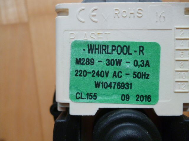 Laugenpumpe M289 Bauknecht Whirlpool W10476931 / 481010584942 in Feldkirchen-Westerham