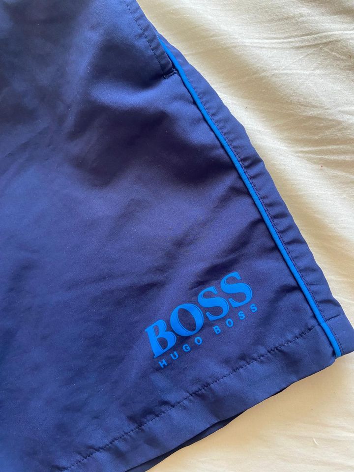 Badeshorts Hugo Boss - blau - Größe L in Schöllnach
