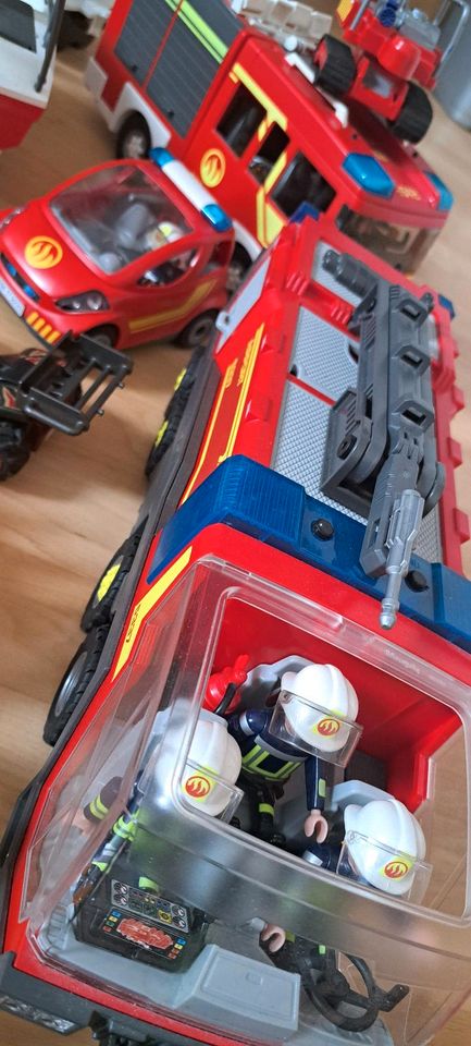 Große Playmobilsammlung inkl Feuerwehr, Polizei, Zoll, Camping,.. in Erfurt