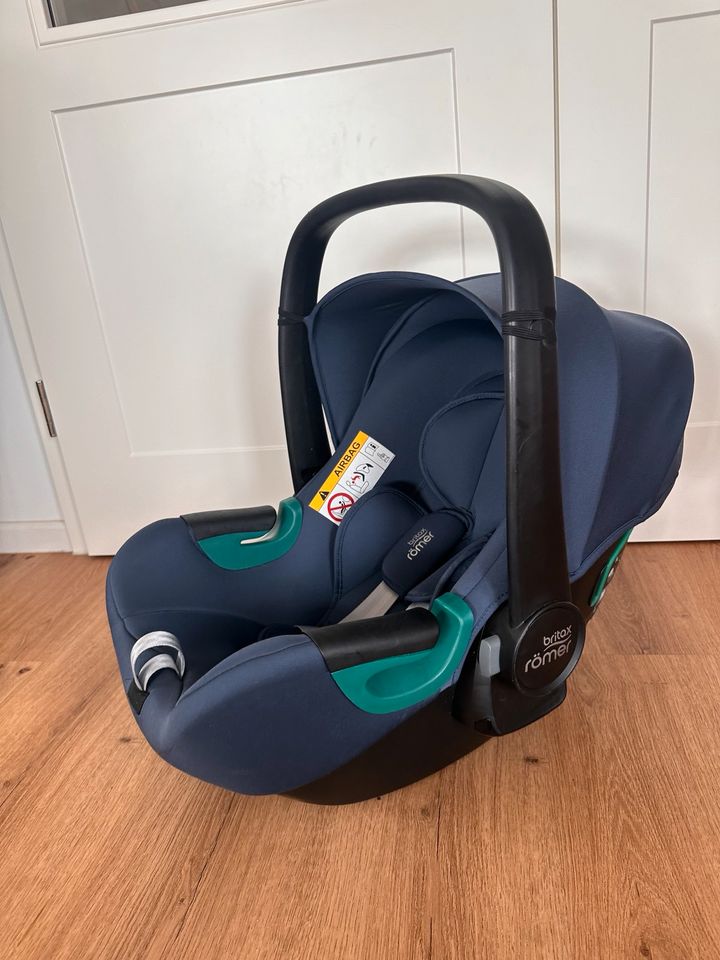 Britax Baby Safe 3 I-Size Autositz 0-13kg Babyschale in Radegast