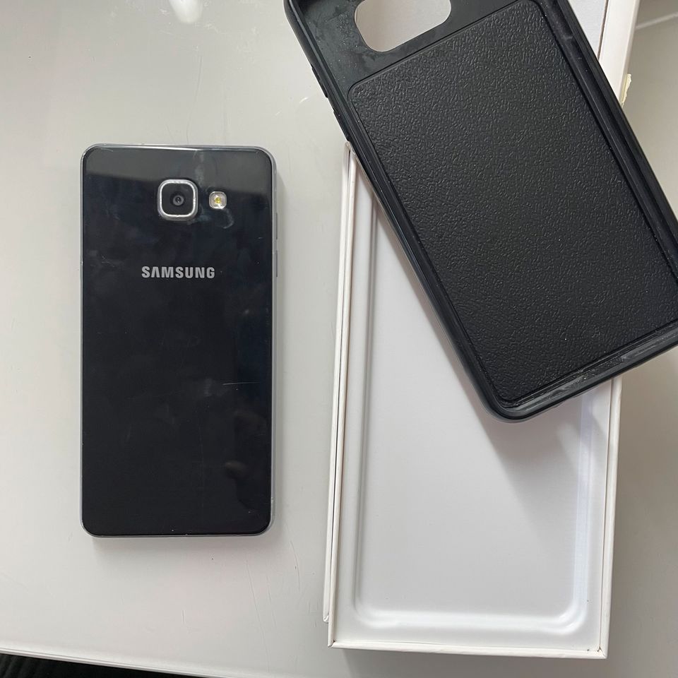 Samsung Galaxy A5 Schwarz in Ilsfeld