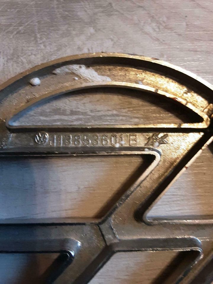 VW Emblem / Schriftzug / Logo vom Käfer 113853601b in Pohlheim